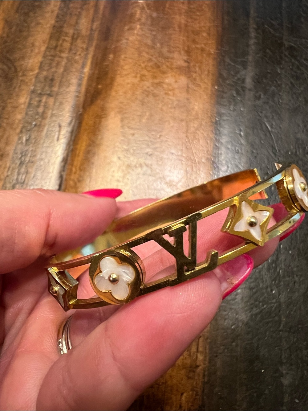 Louis Vuitton Gold-tone Monogram Cuff with Mother-of-Pearl Flowers - Picture 5 of 8